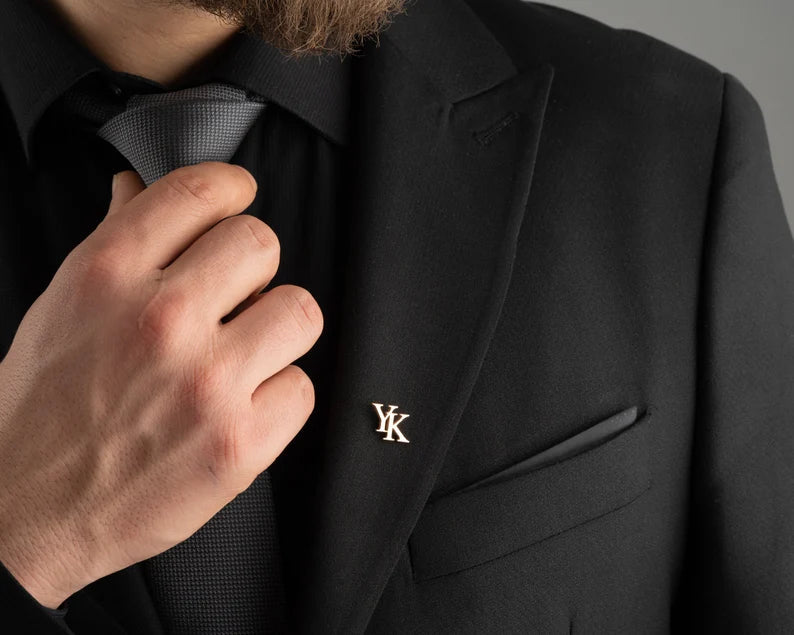 Initial Alphabet Coat pin - MEN