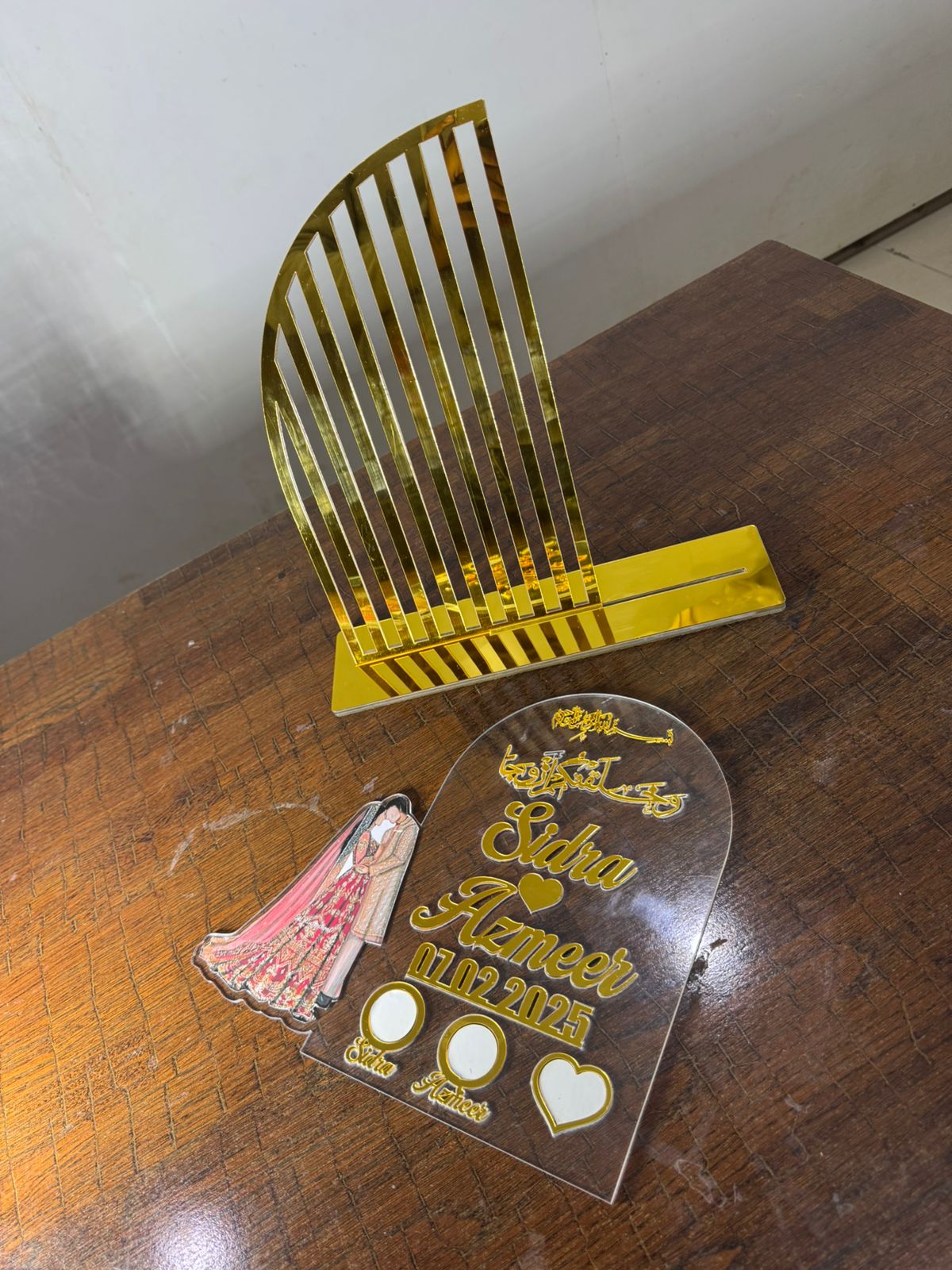 Nikah Thumb Board – Personalized for Wedding with Couple Stand