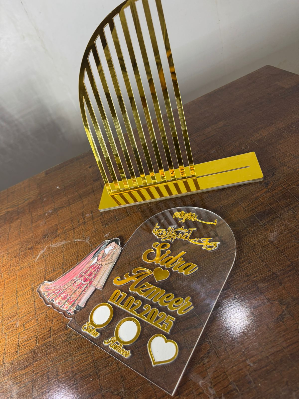 Nikah Thumb Board – Personalized for Wedding with Couple Stand